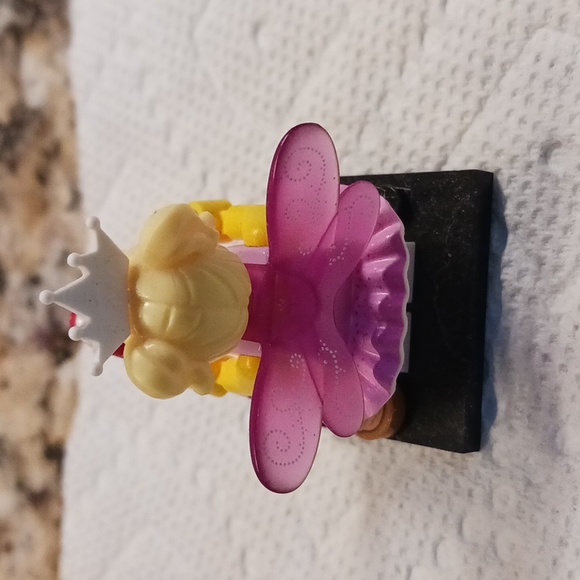 Sugar Fairy LEGO® collectable Minifigure.series 23 FULLY ASSAMBLED - Picture 2 of 2